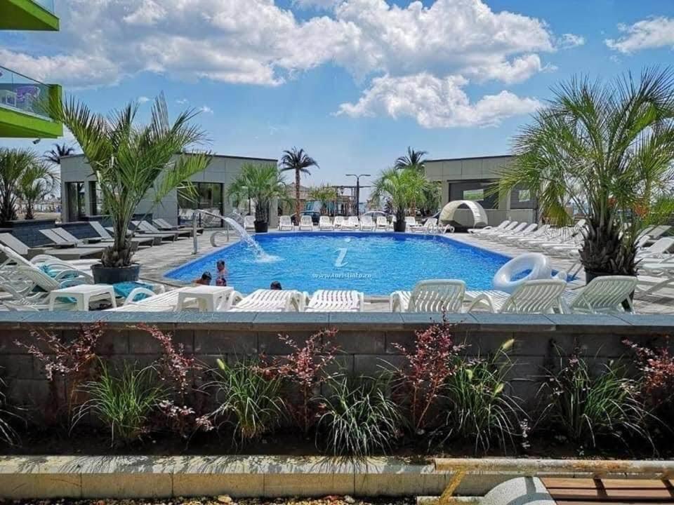 Alezzi Sunwaves Apartman Năvodari Kültér fotó